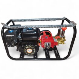 Alternative view of 7.5 Hp Engin With Htp 22 Pump Center Point